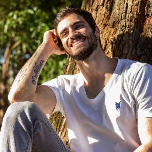 É possível fazer tatuagem no verão? Cuidados e recomendações