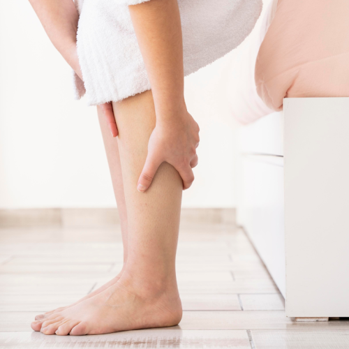 Pernas inchadas e pesadas: junho é o mês de conscientização do lipedema