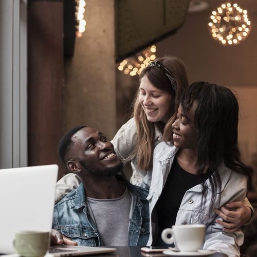 Chá para desintoxicar o fígado após as festas de natal e ano novo