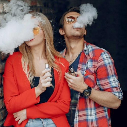 Porque o Brasil proibiu o cigarro eletrônico e o que dizem as novas pesquisas sobre o tabaco