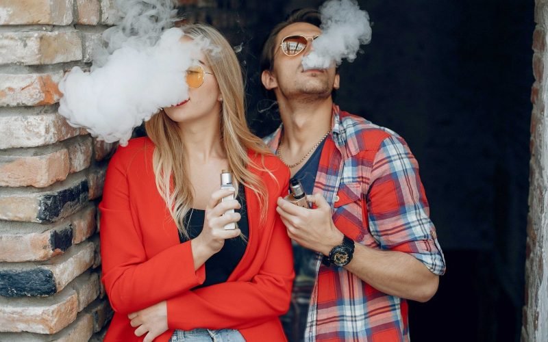 Porque o Brasil proibiu o cigarro eletrônico e o que dizem as novas pesquisas sobre o tabaco